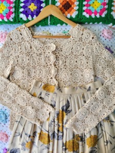 adorable flower crochet cropped cardigan
